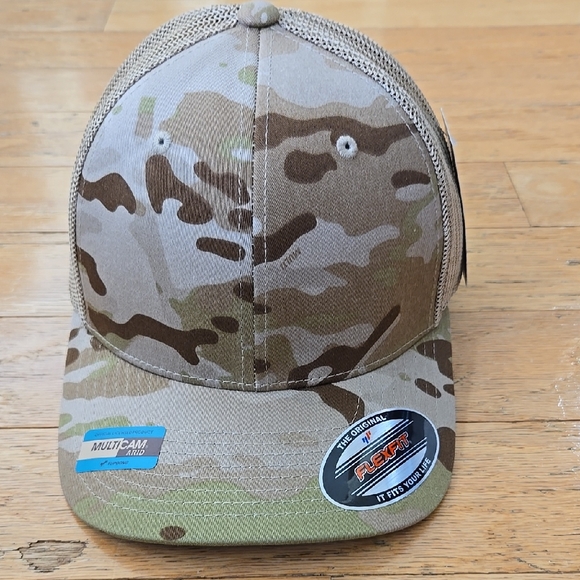 FLEXFIT 6511T - Fitted Trucker Cap Hat, Plain, Flexfit - Picture 1 of 8